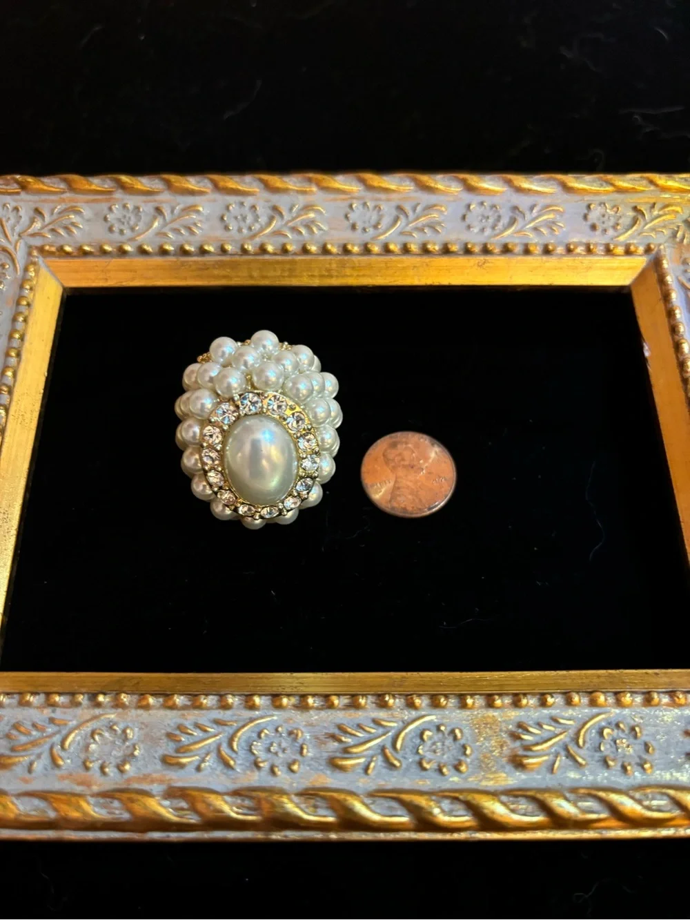 Vintage Faux Pearl Cluster & Rhinestone Dome Ring, Gold Tone Statement Ring‎
